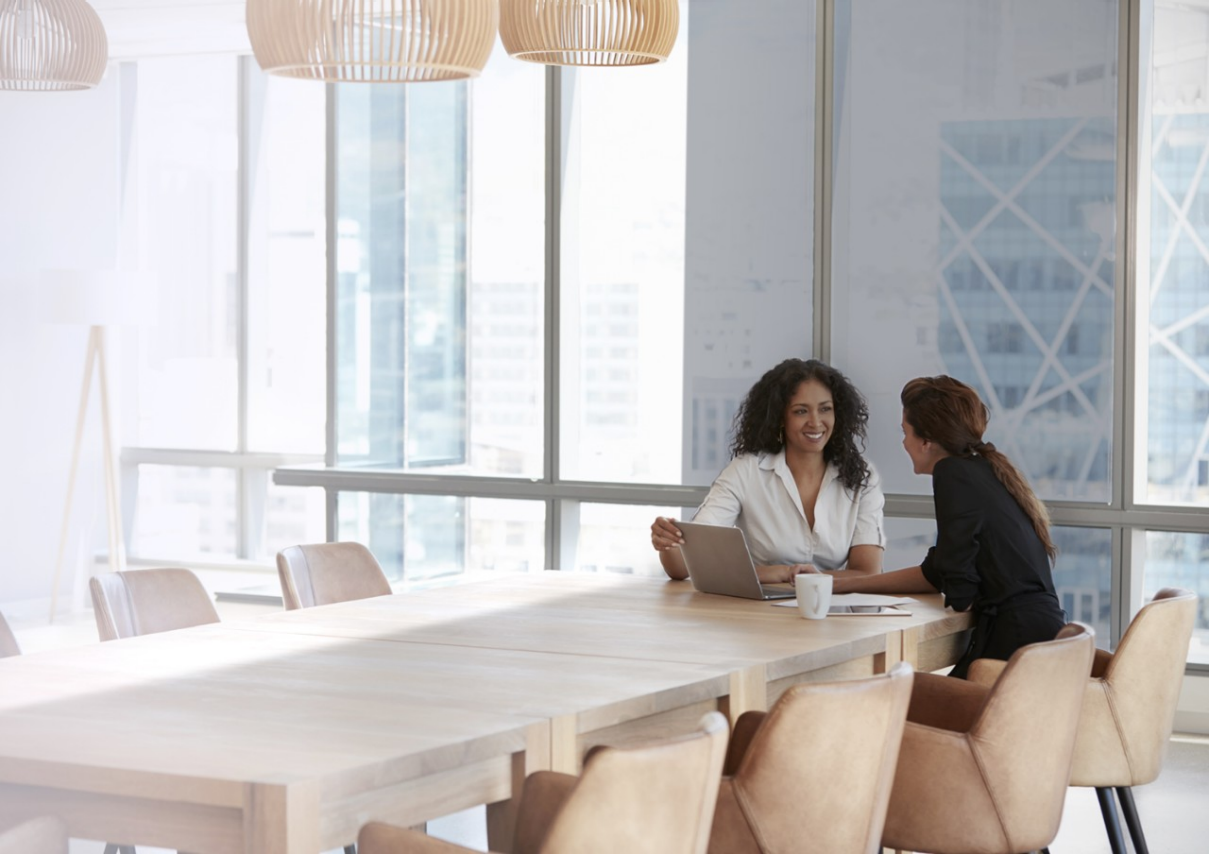 Sticlă dinamică realizată cu tehnologii de ultimă oră