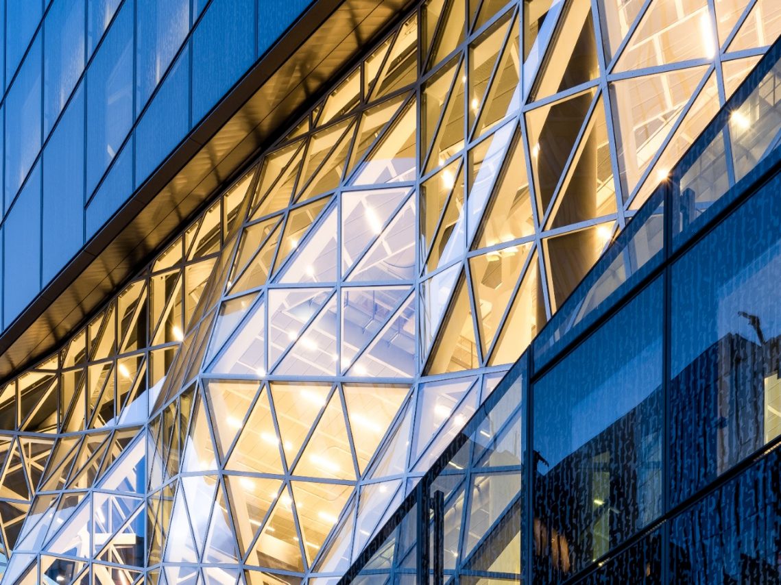 คุณสมบัติของกระจก